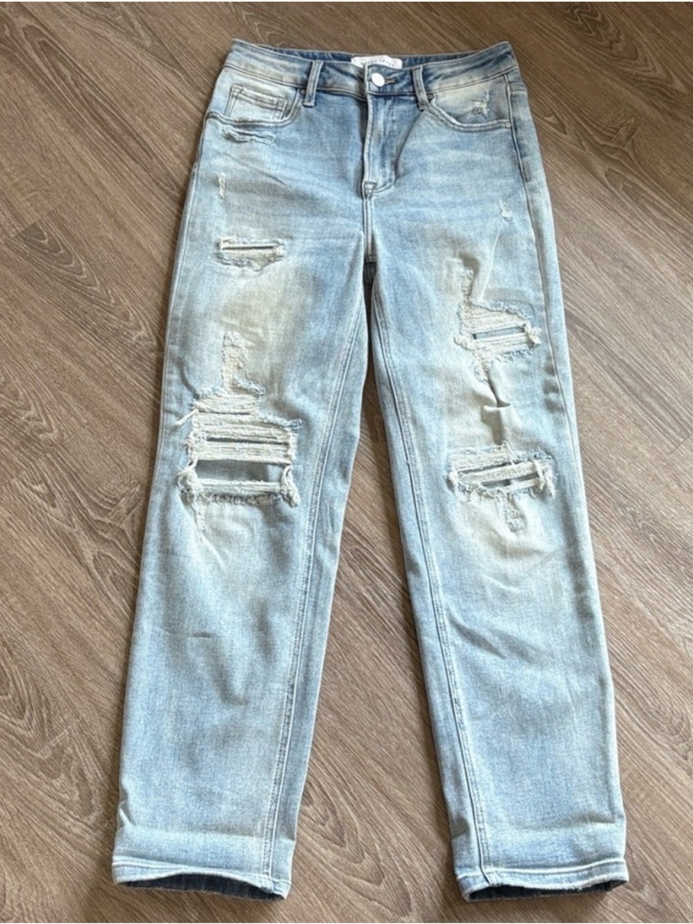 Risen distressed boyfriend jeans
